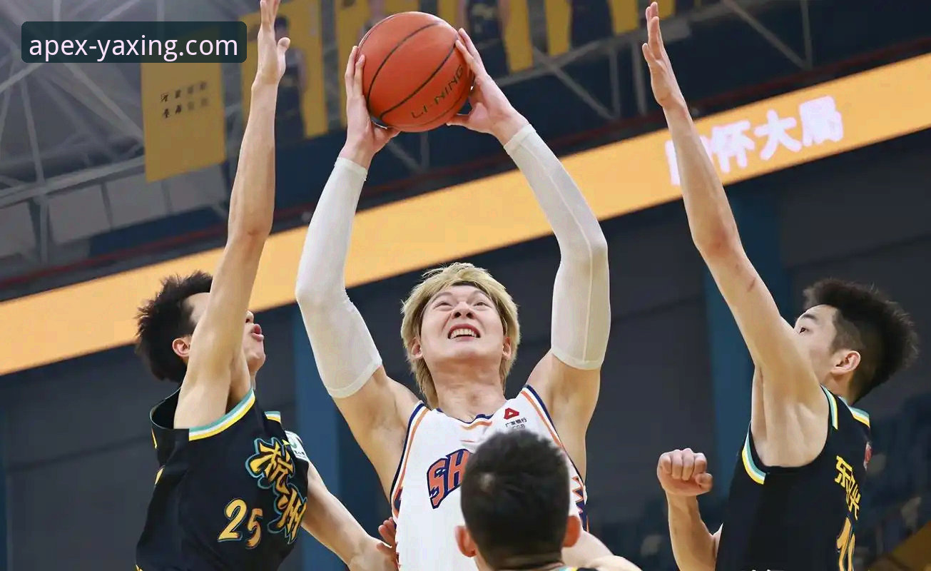 亚星客车7F3K多少钱 亚星娱乐平台最新动态:CBA赛场逆转大戏,揭示竞技体育的“核心优势”